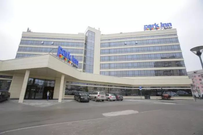 Demidov Plaza (экс-Парк Инн) (Горошникова, 11)