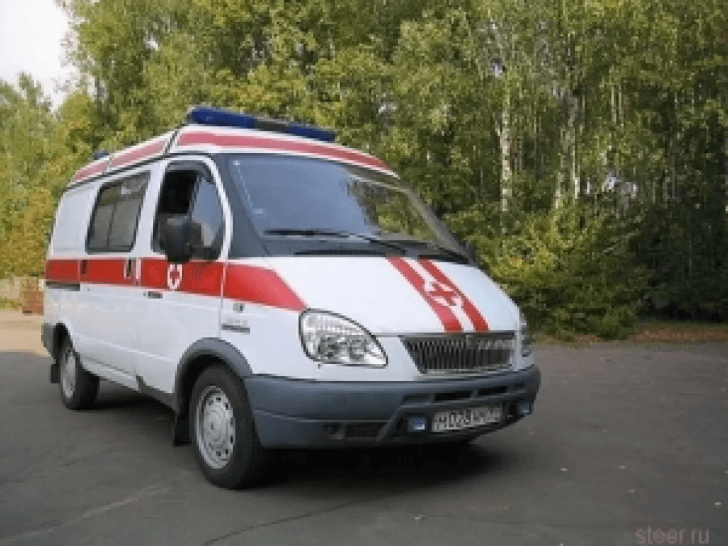 В Новосибирске работники скорой помощи вышли на пикет